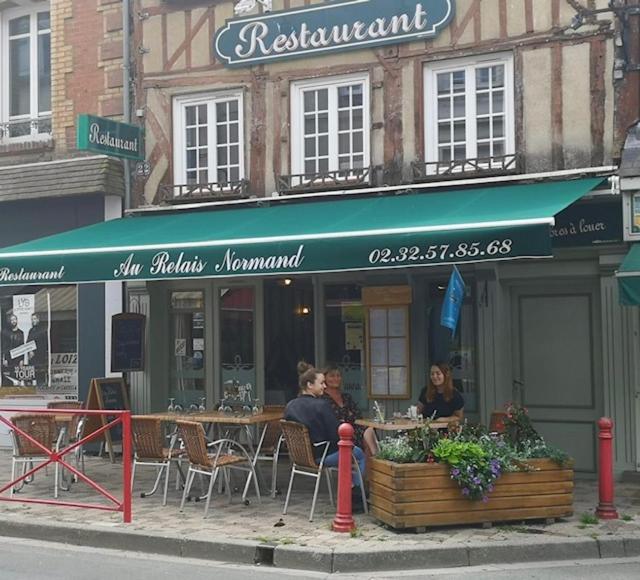 Chambre Independante Au Relais Normand Cormeilles  ภายนอก รูปภาพ